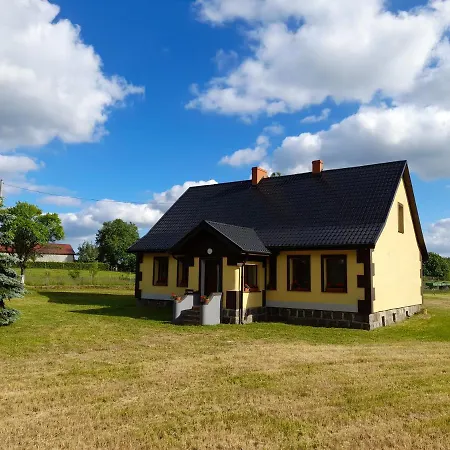 Przystanek Nowekoprzywno - Zolty Domek Pod Kasztanem Barwice Eksteriør bilde