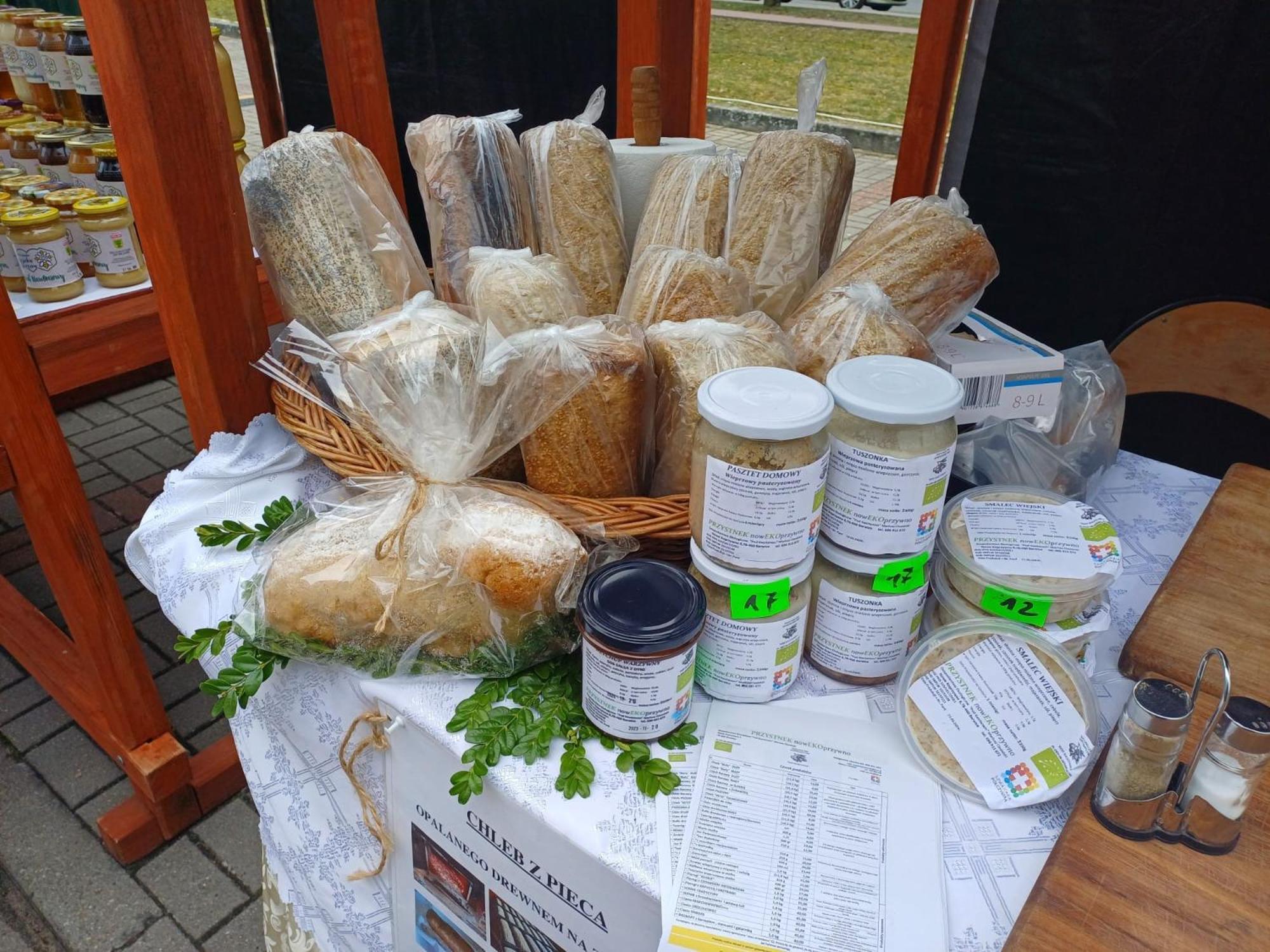 Przystanek Nowekoprzywno - Zolty Pod Kasztanem